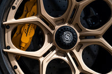 Load image into Gallery viewer, Strasse Wheels Carbon Fiber Center Lock Caps